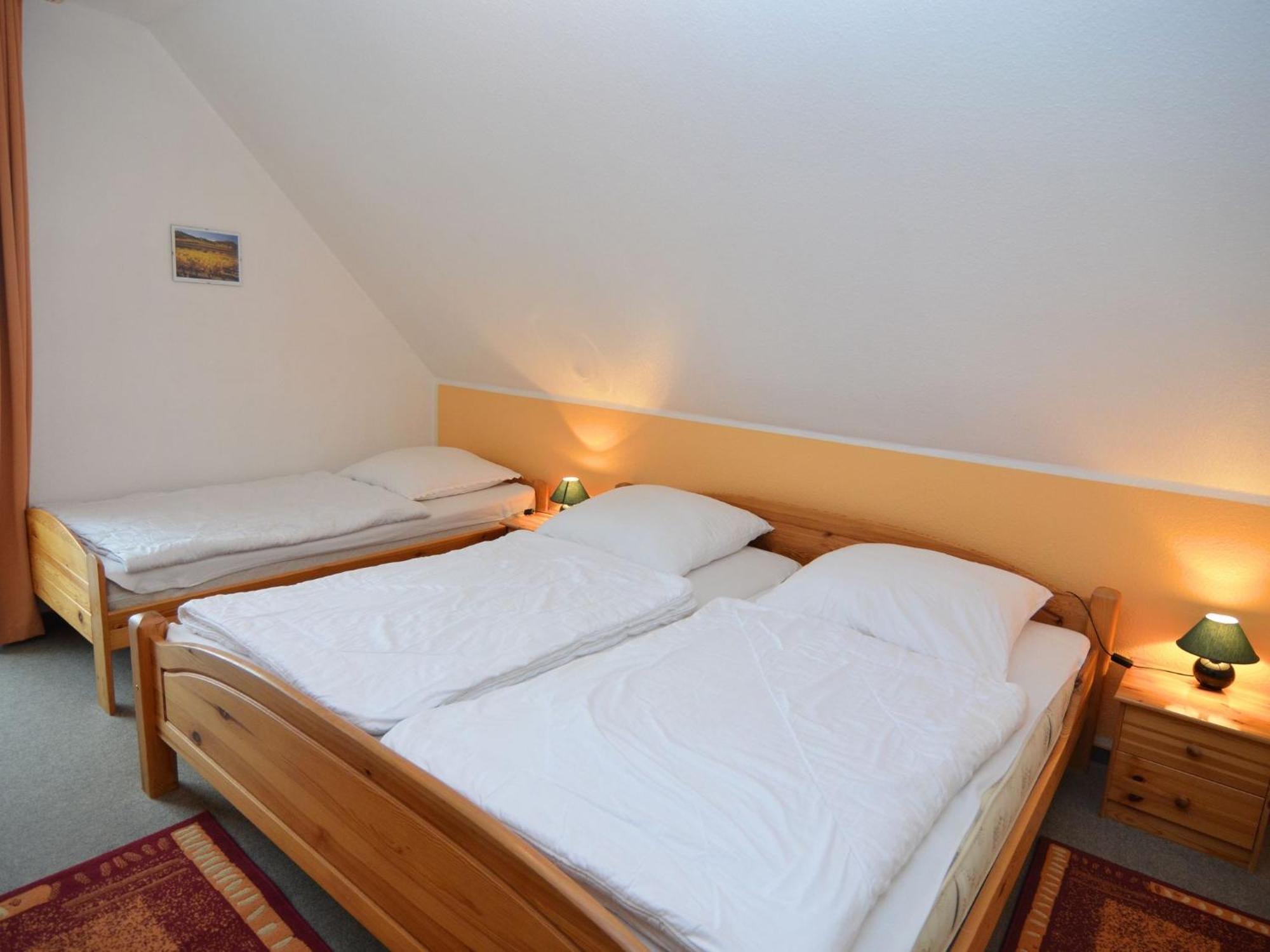 Nice Holiday Home Near Ski Area Медебах Екстериор снимка