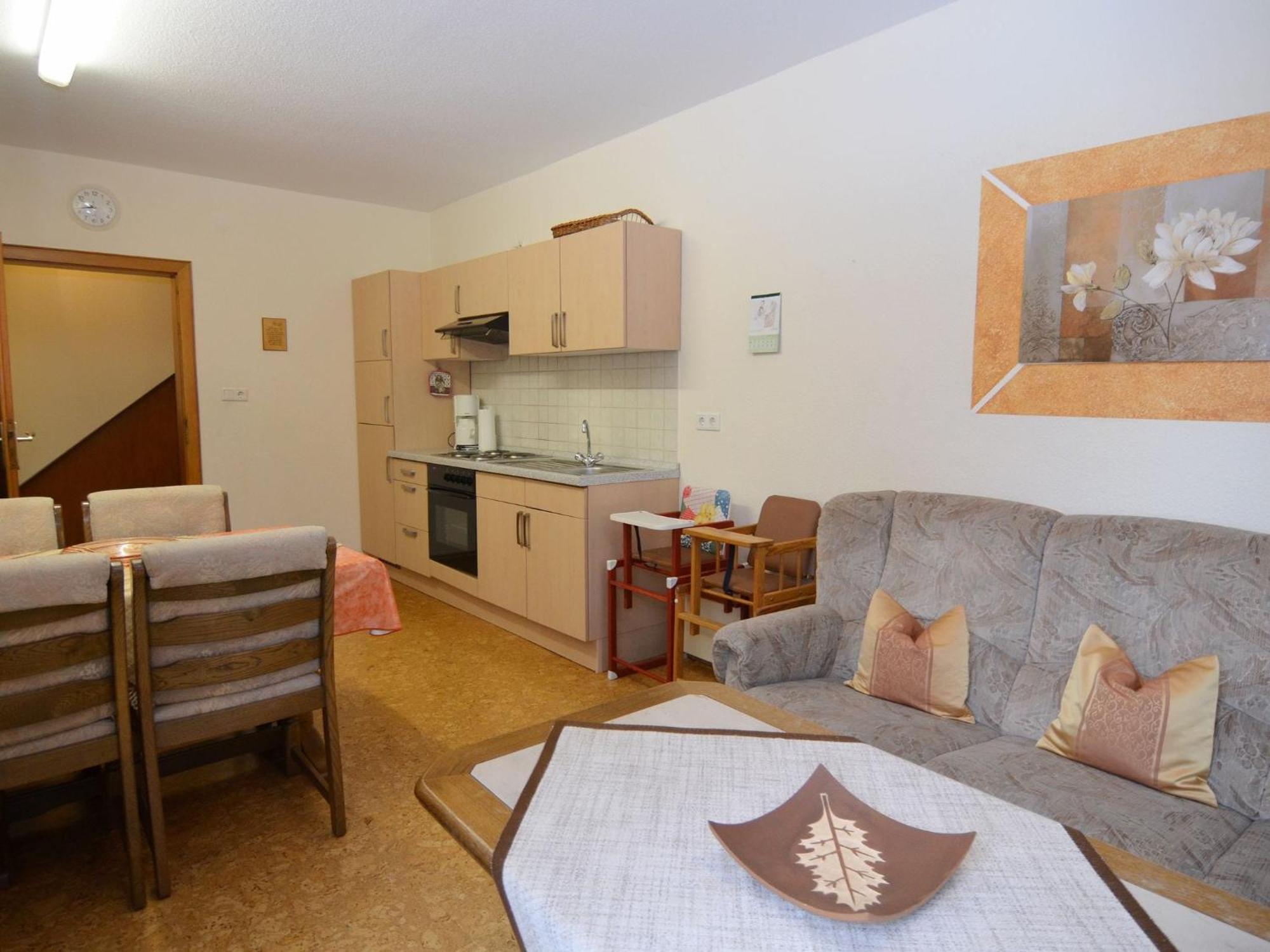 Nice Holiday Home Near Ski Area Медебах Екстериор снимка